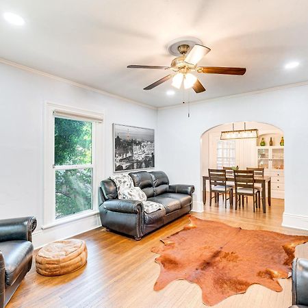 Bright Woodland Apartment Walk To Main Street Bagian luar foto
